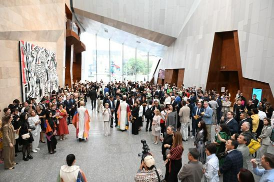 « Nous ne jouons certes pas le premier rôle dans le monde de l’art contemporain, mais nous y apportons notre contribution. »