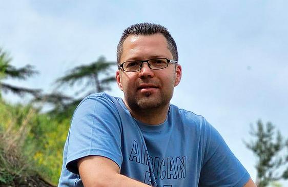 Opprimé par la censure impitoyable…